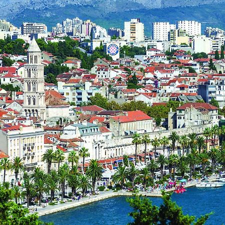 Cozy Apartment In Split With Kitchenette ภายนอก รูปภาพ