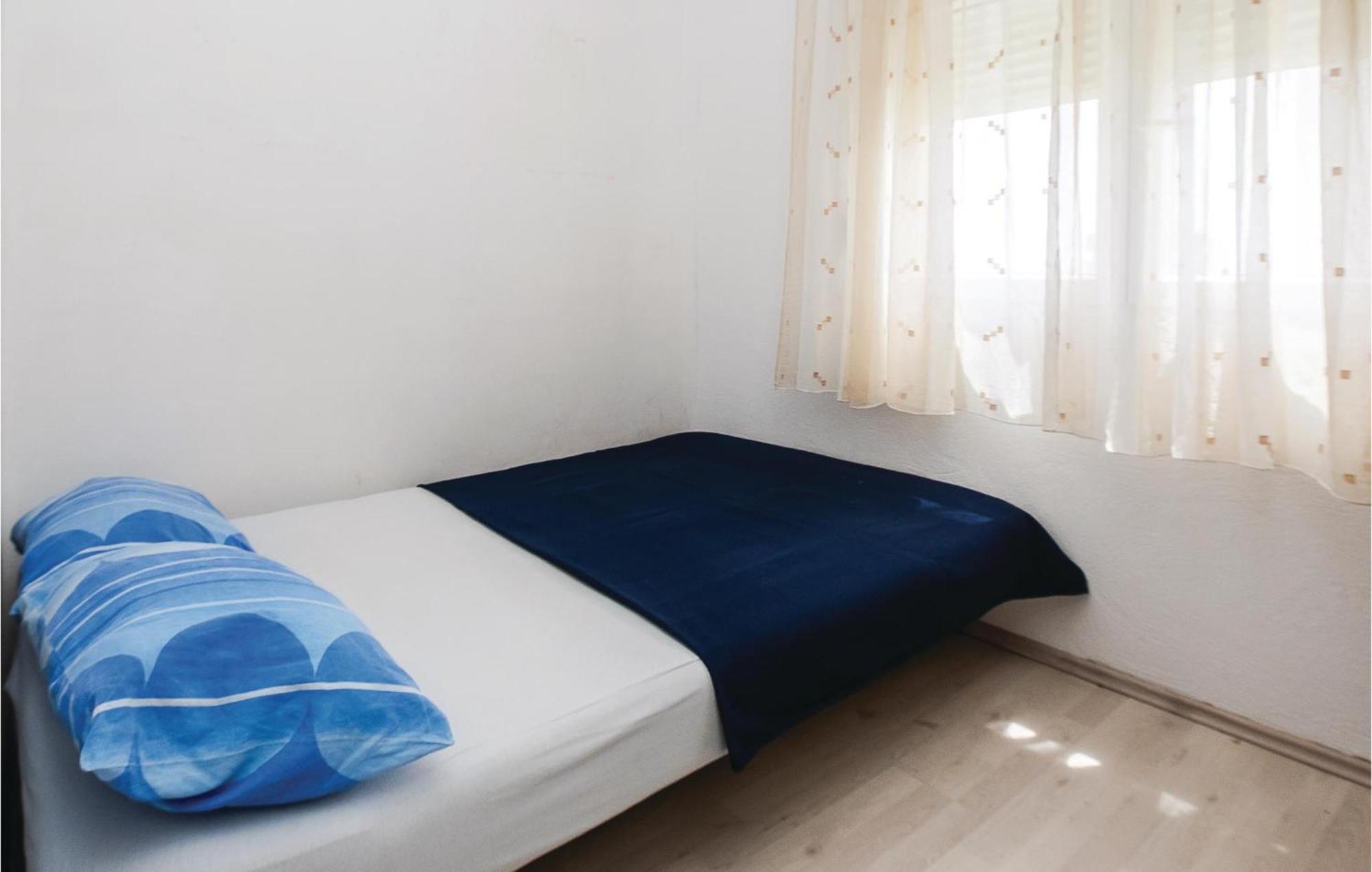 Cozy Apartment In Split With Kitchenette ภายนอก รูปภาพ